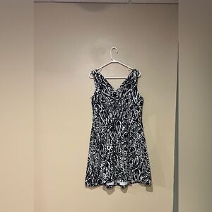 Lands End Paisley Floral Sundress Size 14 Black  White Batik Pleated A Line